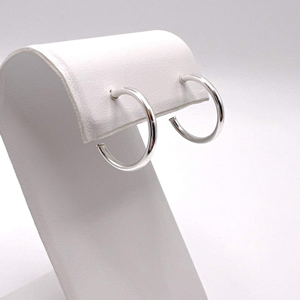 .925 Sterling Silver 19mm x 2mm Post Hoop Earrings - Picture 4 of 15